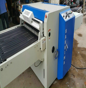 Cho thuê máy ép keo khổ 900 mới trên 70%